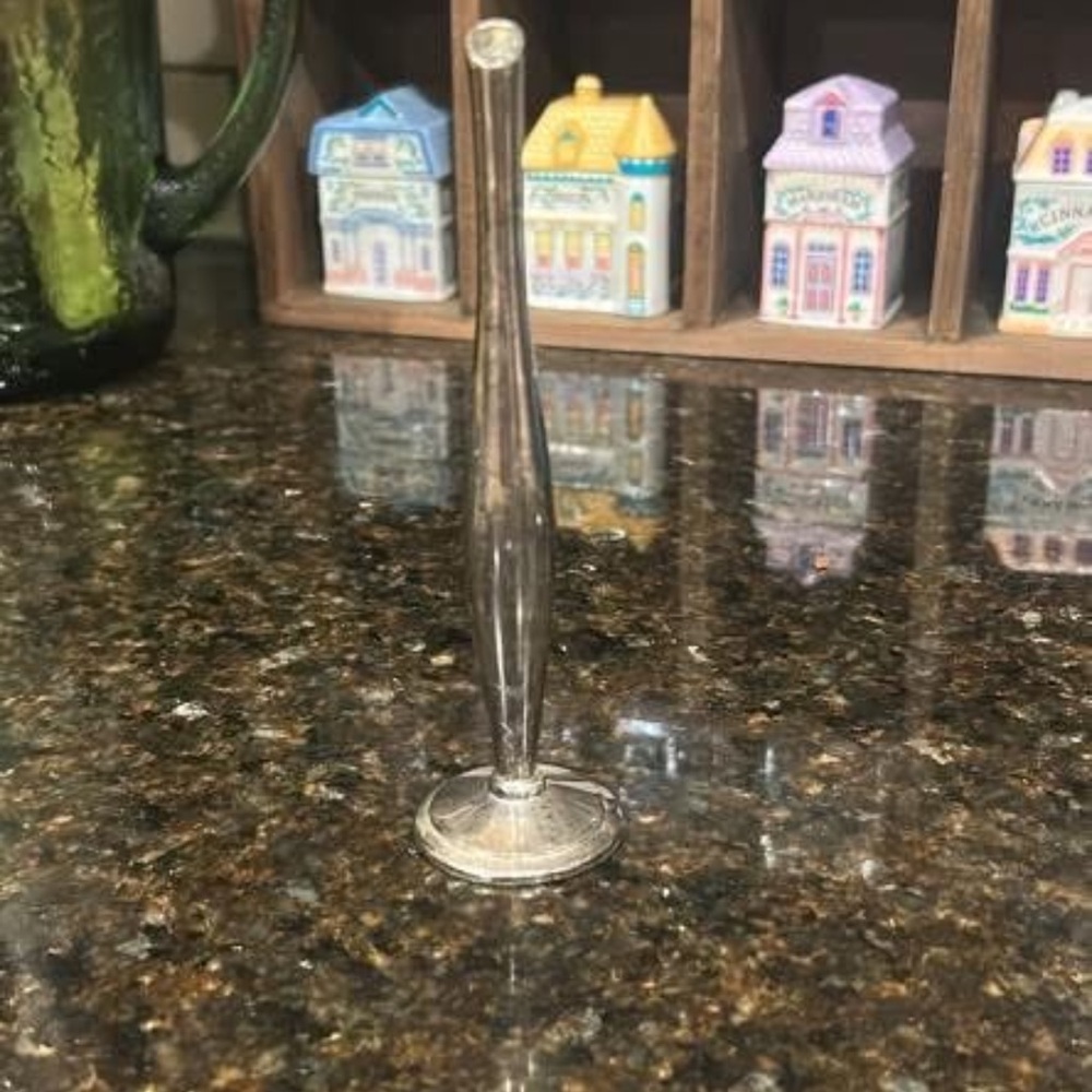 Elegant Silver Plated Single Stem vase